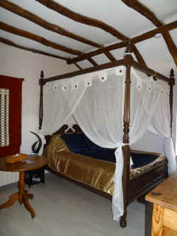 auvillar-chambre.jpg (4672964 octets)